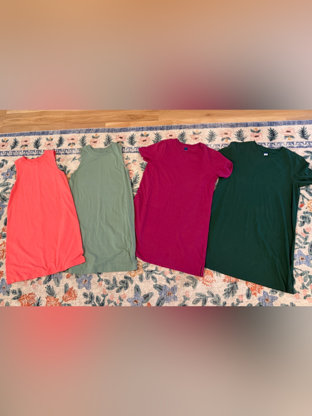 2 Target & 2 Old Navy dresses!!! Size Small